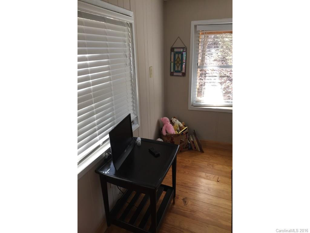 2742 Green River Cove Road - Photo 6