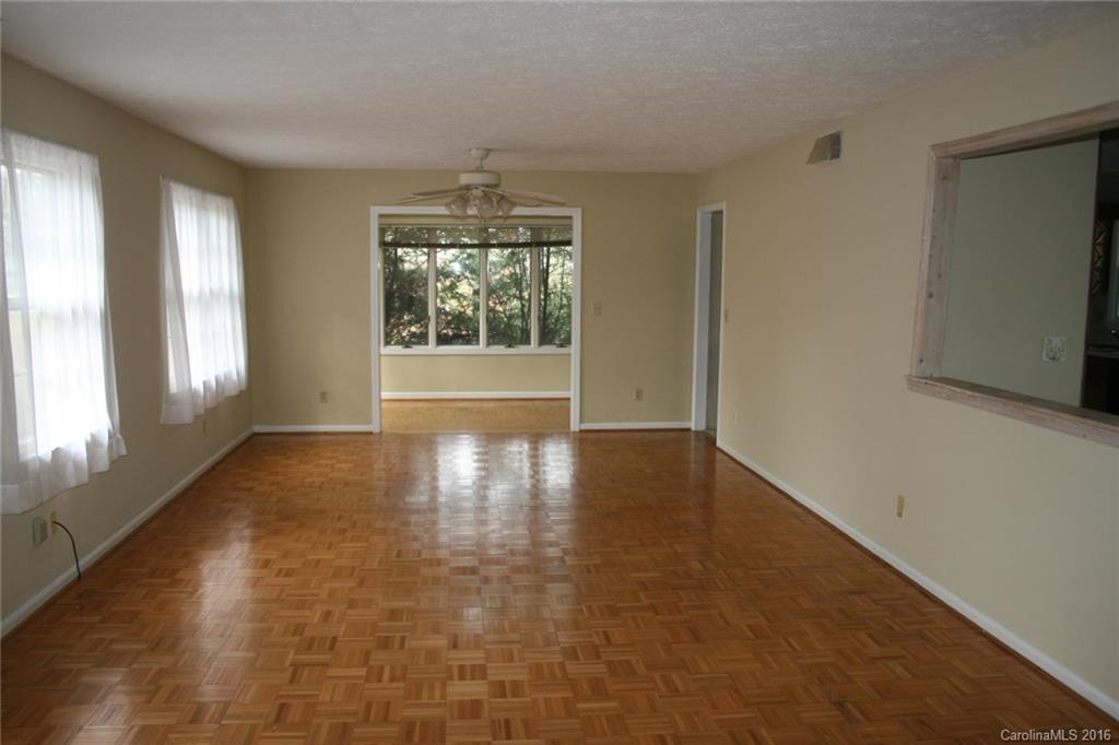 1194 Glenheath Drive - Photo 2