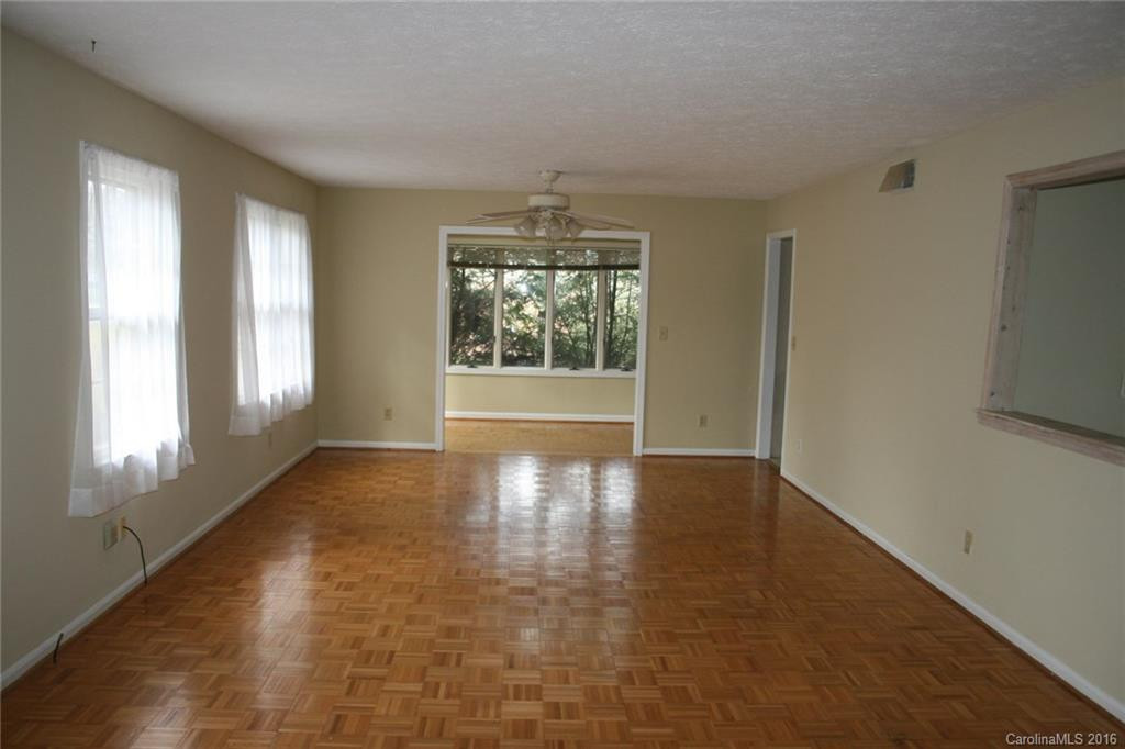 1194 Glenheath Drive - Photo 3