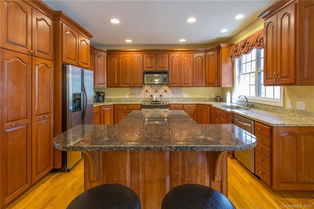 1513 Southpointe Drive #235 - Photo 6