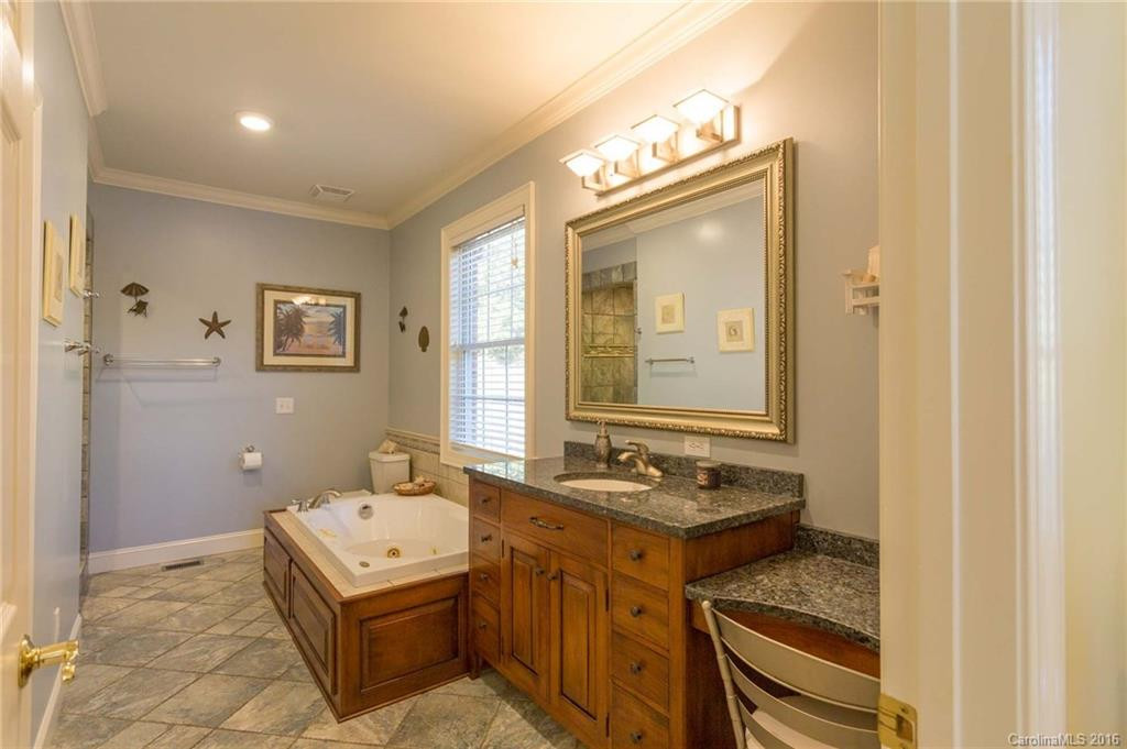 1513 Southpointe Drive #235 - Photo 8