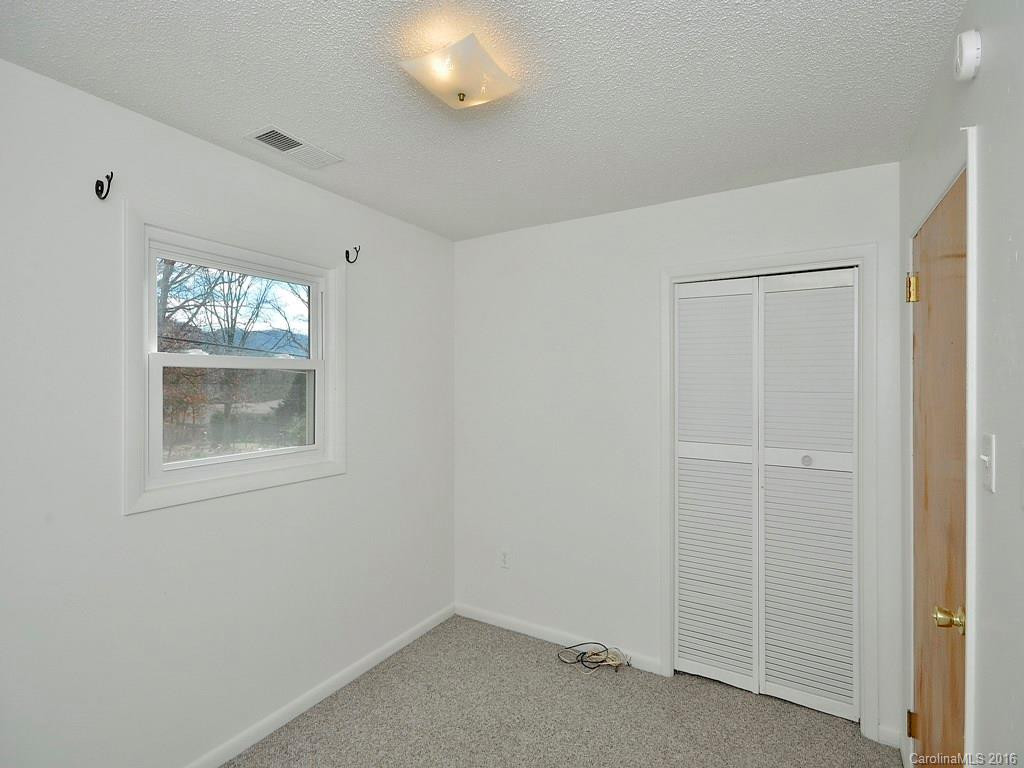 28 Goldmont Street - Photo 7