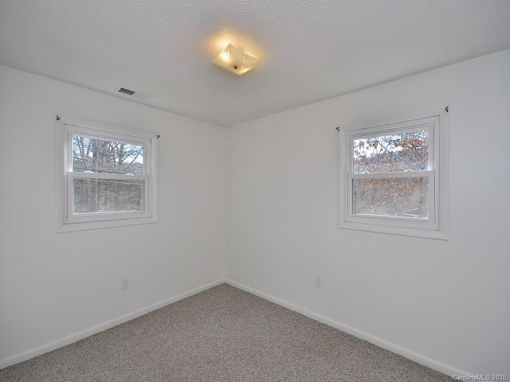 28 Goldmont Street - Photo 8
