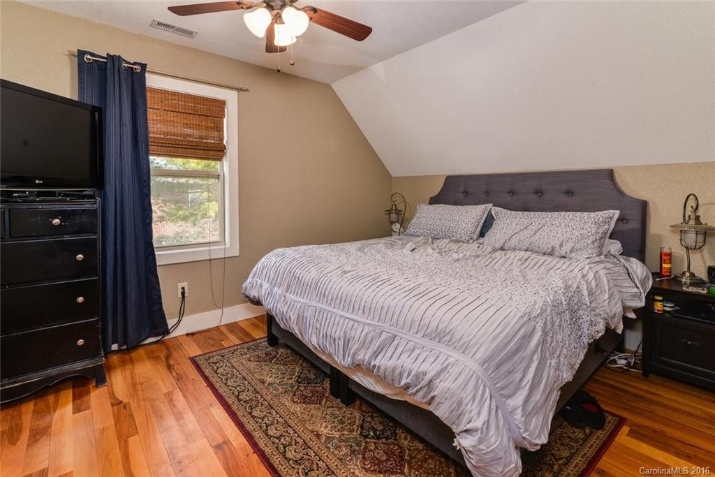 4 Central Avenue - Photo 12