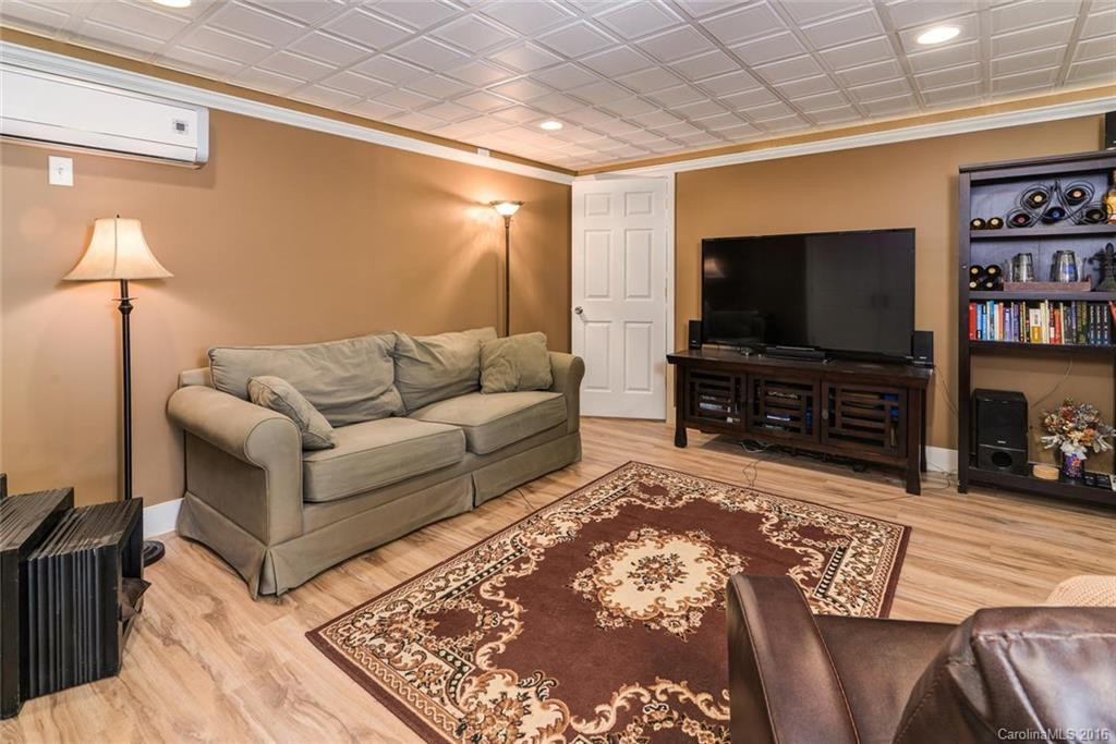 4 Central Avenue - Photo 18