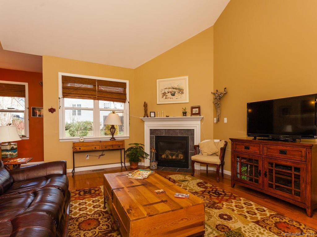 119 Woodcreek Circle - Photo 3