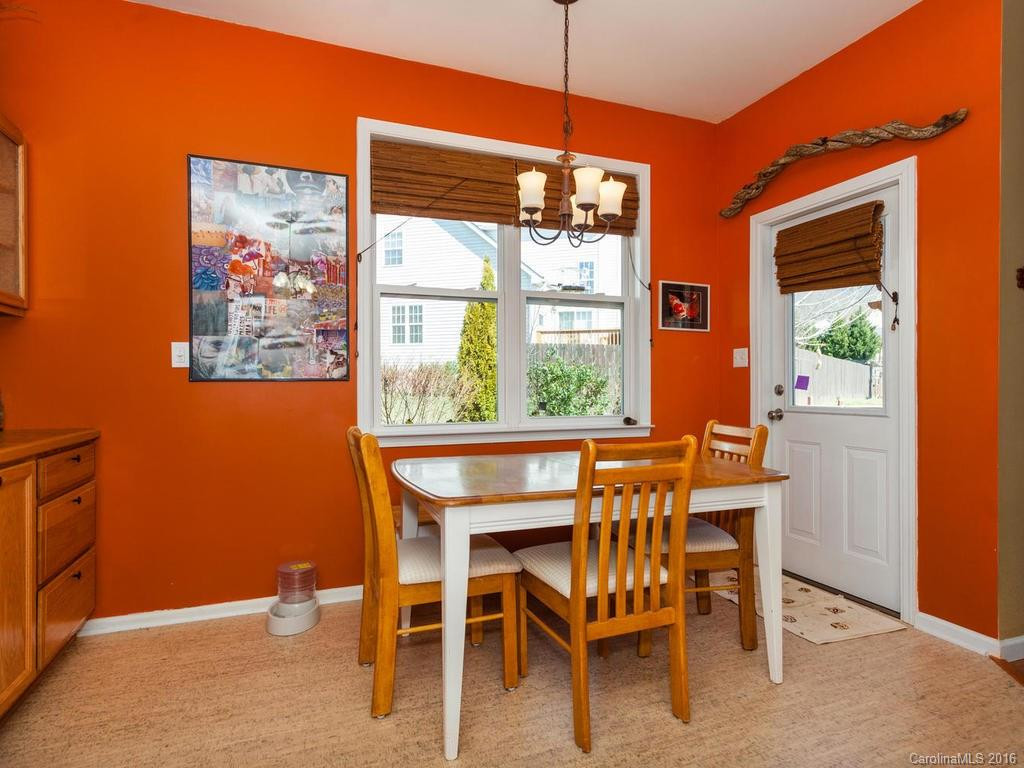 119 Woodcreek Circle - Photo 8