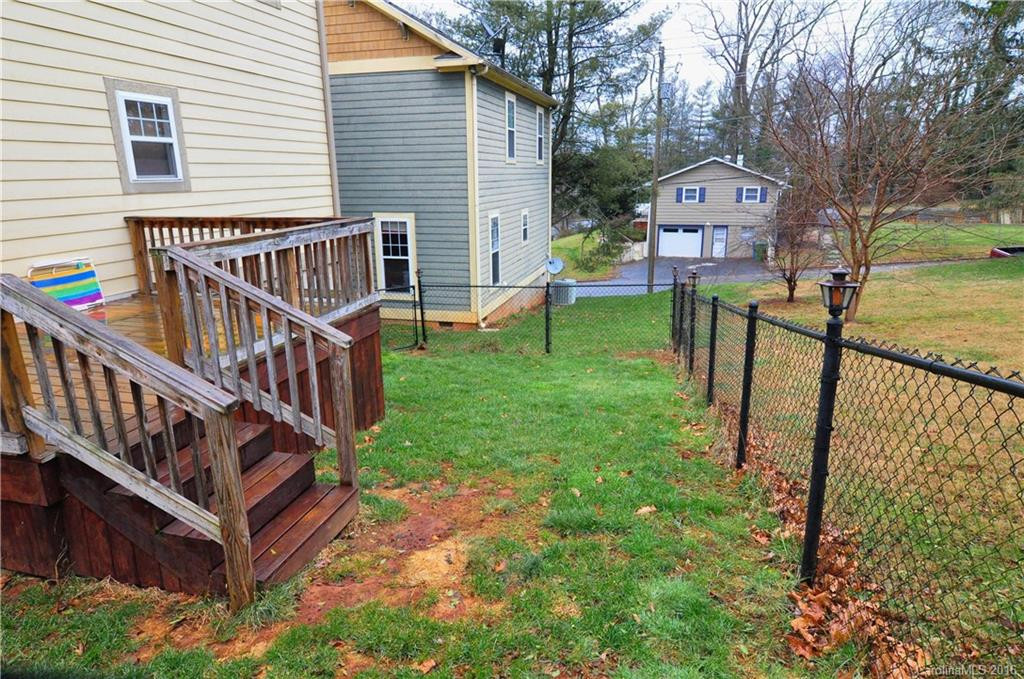 451 Riverview Drive - Photo 2