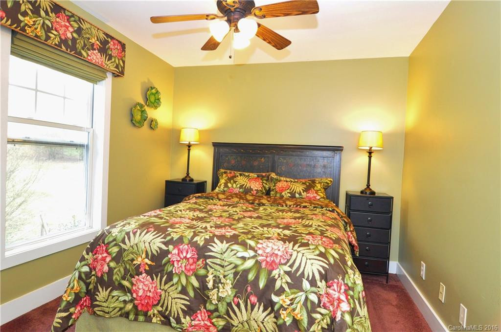 451 Riverview Drive - Photo 11