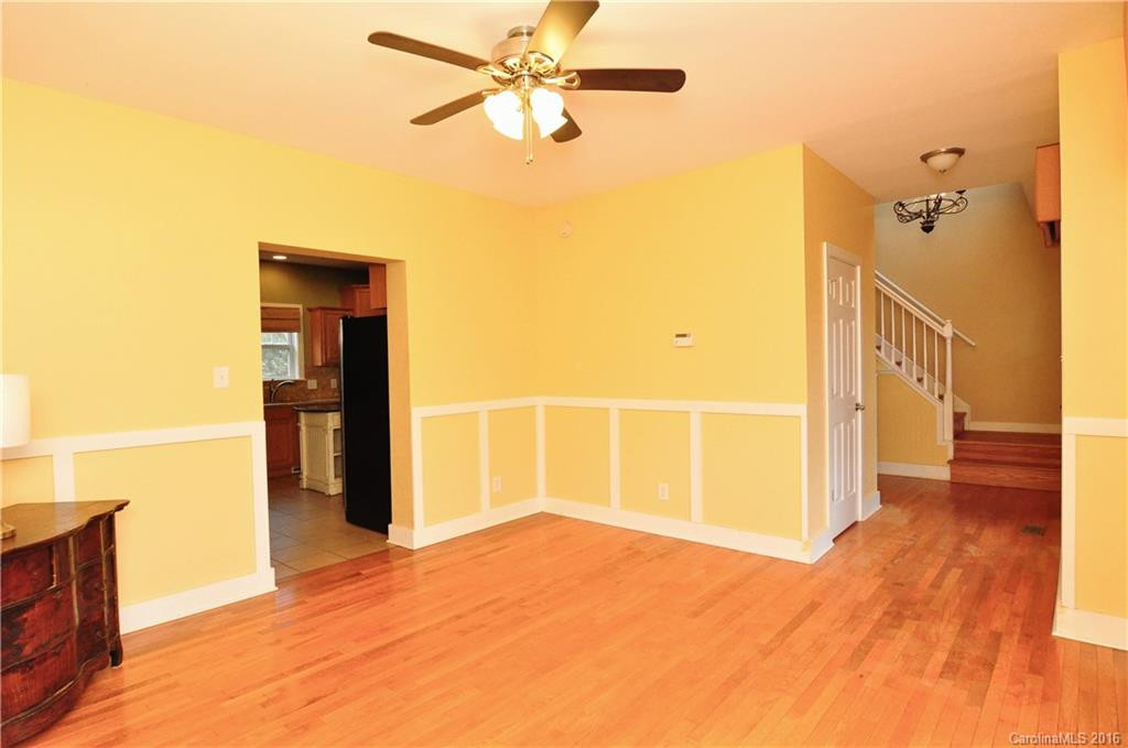 451 Riverview Drive - Photo 8