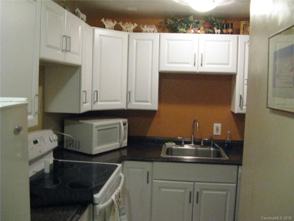 161 Melrose Avenue #3 - Photo 9