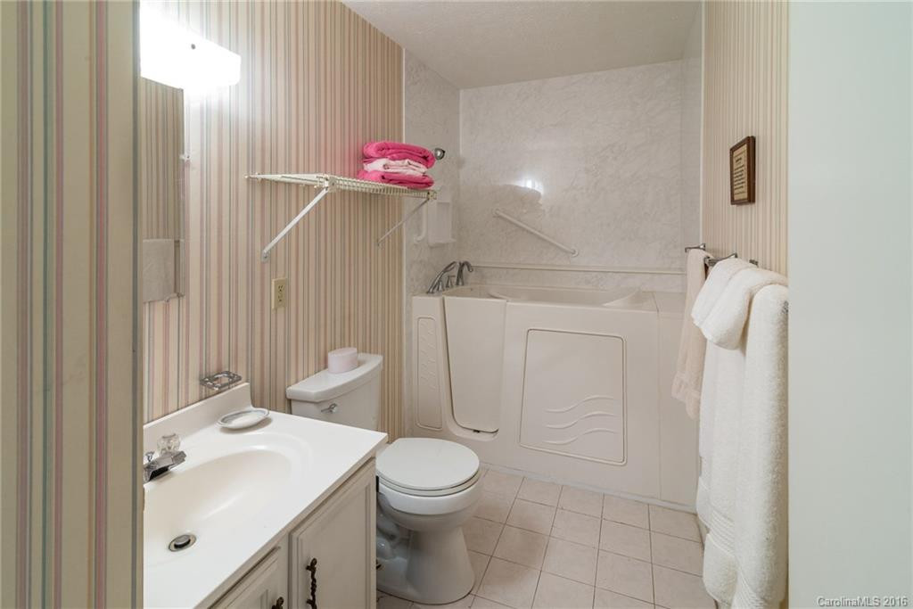 108 Aycock Street - Photo 13
