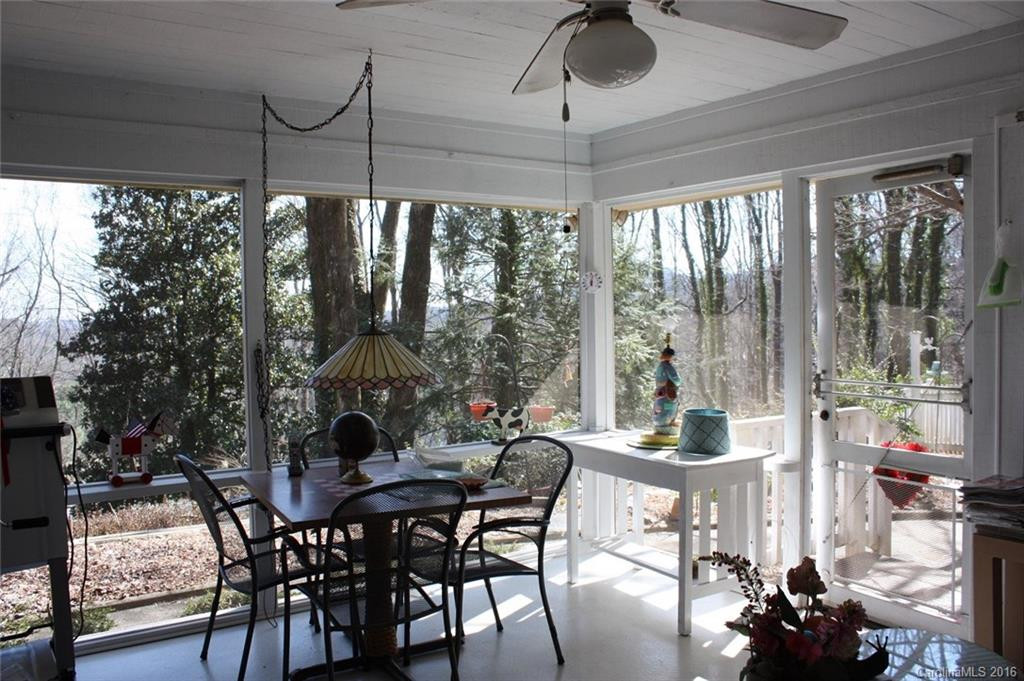304 Meadowlark Drive - Photo 5