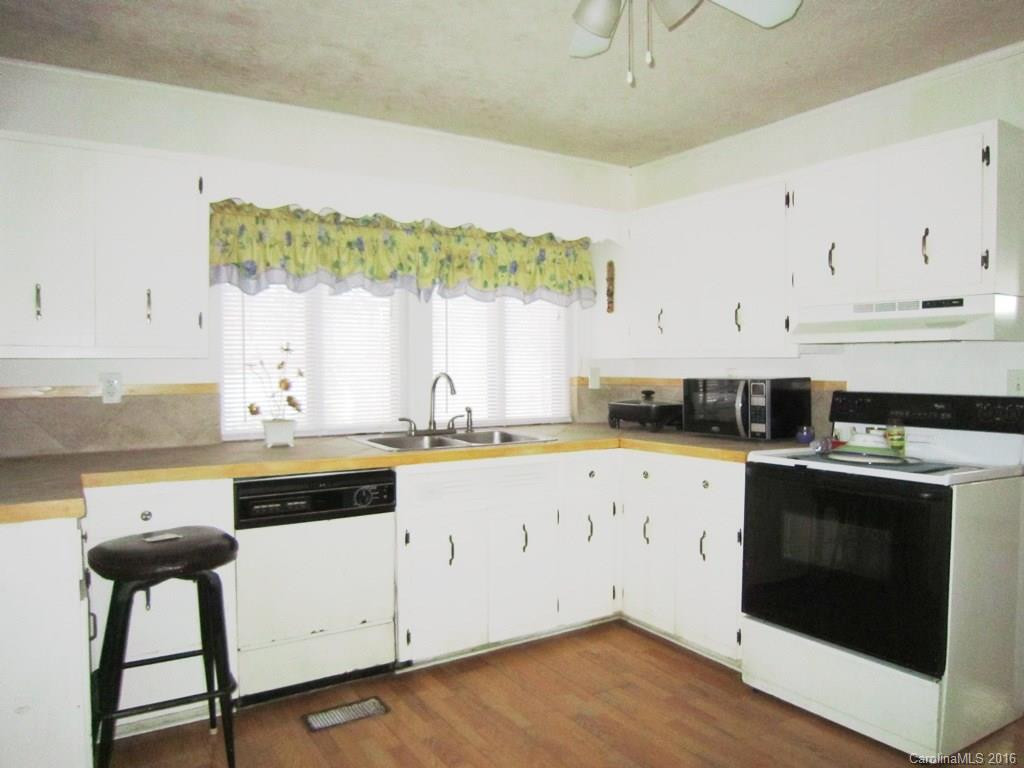 118 7th Street - Photo 4