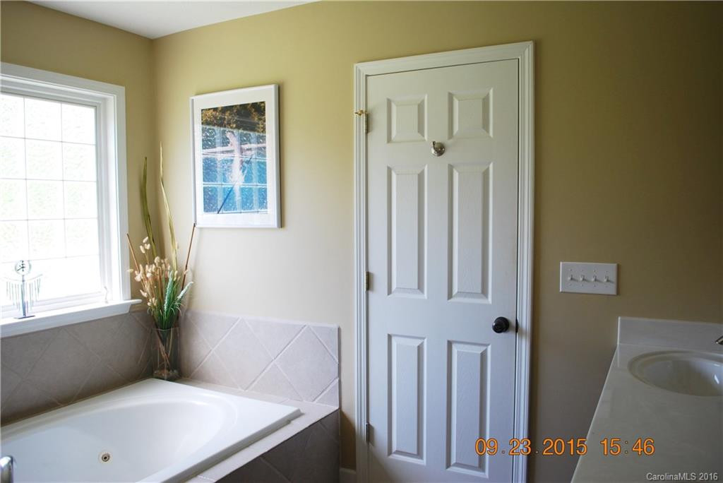 2483 Harvest Drive - Photo 11