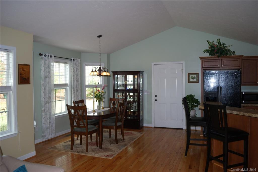 2483 Harvest Drive - Photo 4