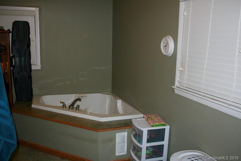 1235 Hollis Road - Photo 9