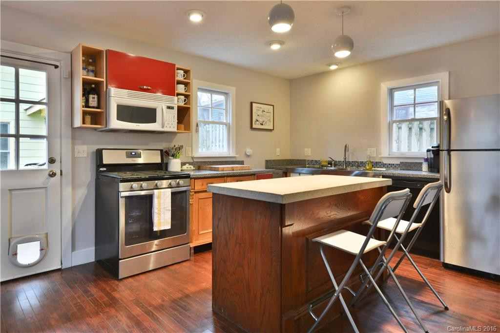 317 Pearson Drive - Photo 5