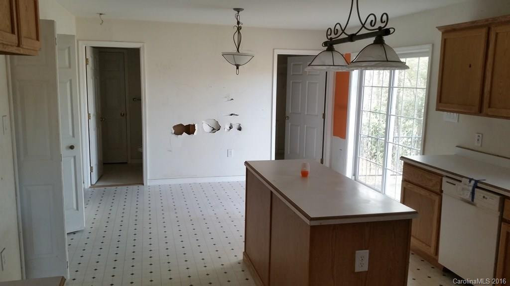 102 Justice Hills Drive - Photo 4