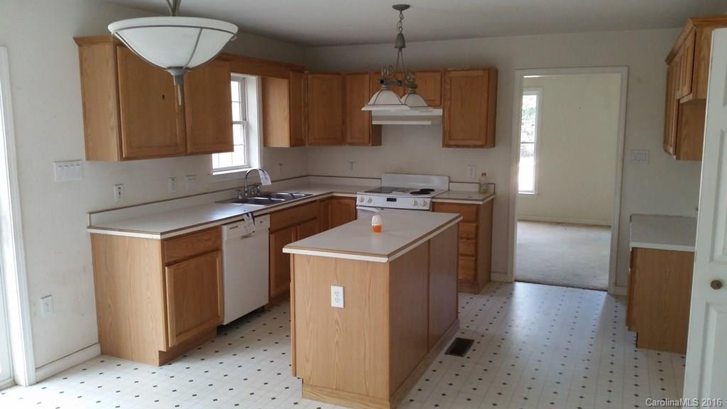 102 Justice Hills Drive - Photo 5