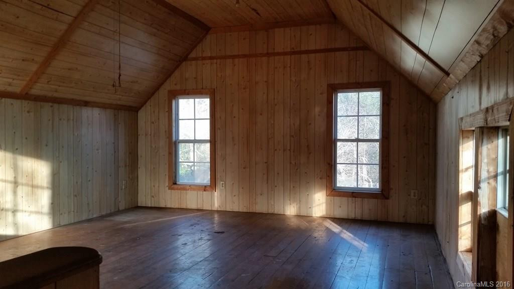 4486 Sugarloaf Road - Photo 4