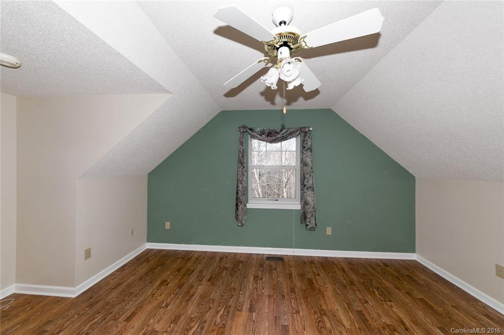 108 Tarragon Place - Photo 12