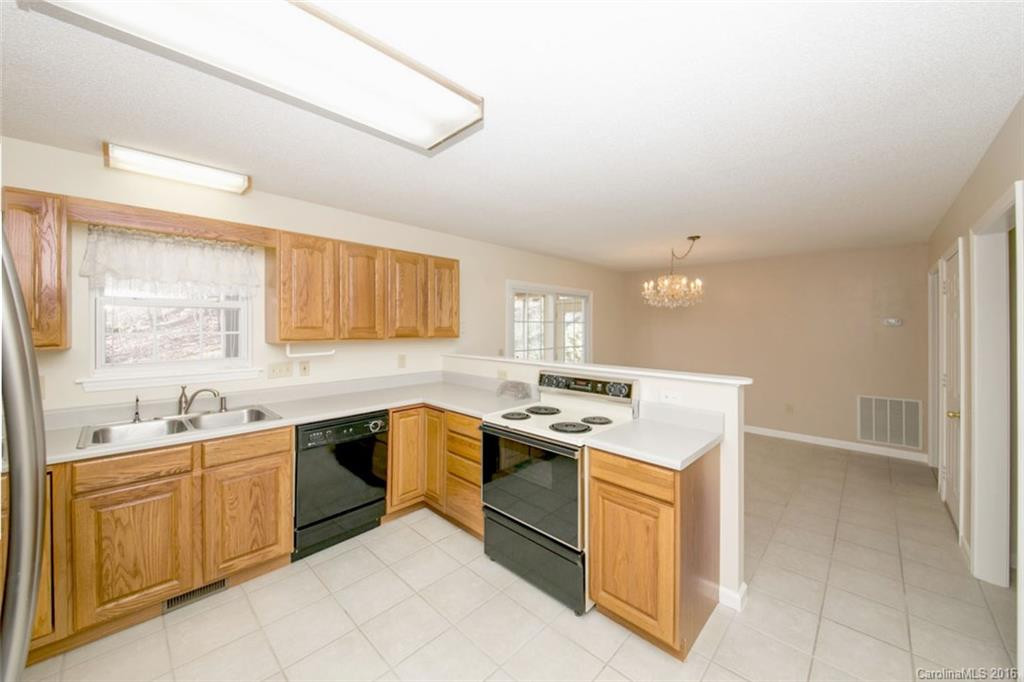 108 Tarragon Place - Photo 7