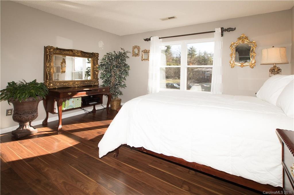40 Capri Lane #8-B - Photo 11