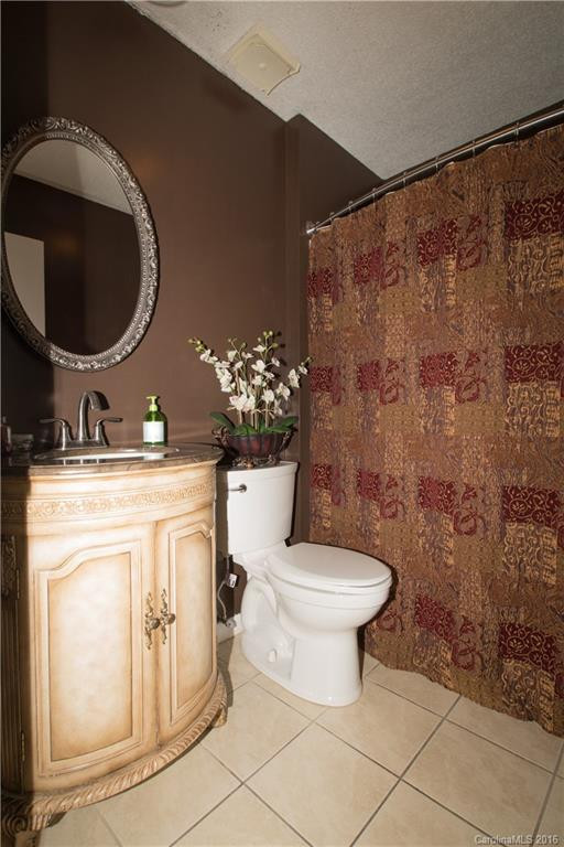 40 Capri Lane #8-B - Photo 14