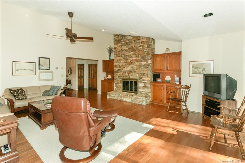 20 Horse Pasture Drive - Photo 7