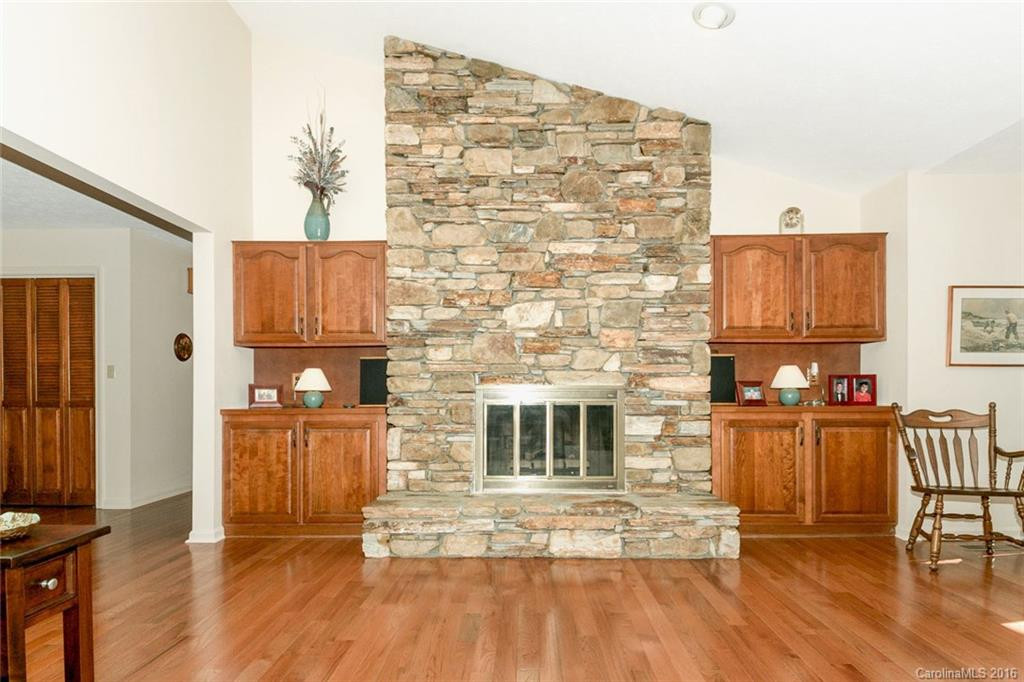 20 Horse Pasture Drive - Photo 8