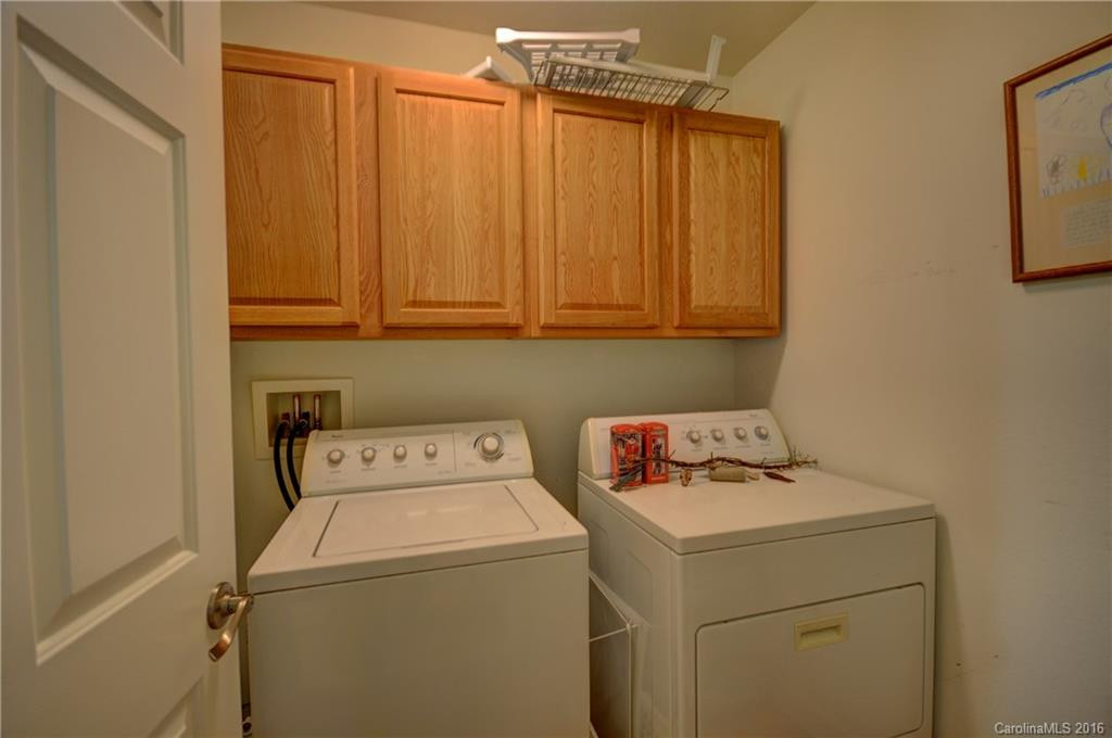 239 Castle Creek Drive #401 - Photo 10
