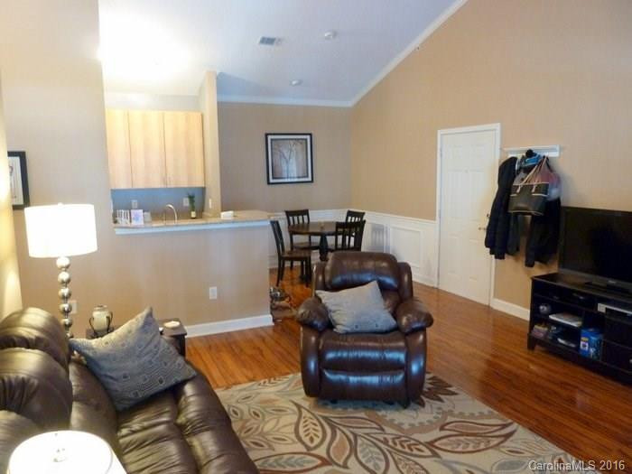 1000 Olde Eastwood Village Boulevard #307