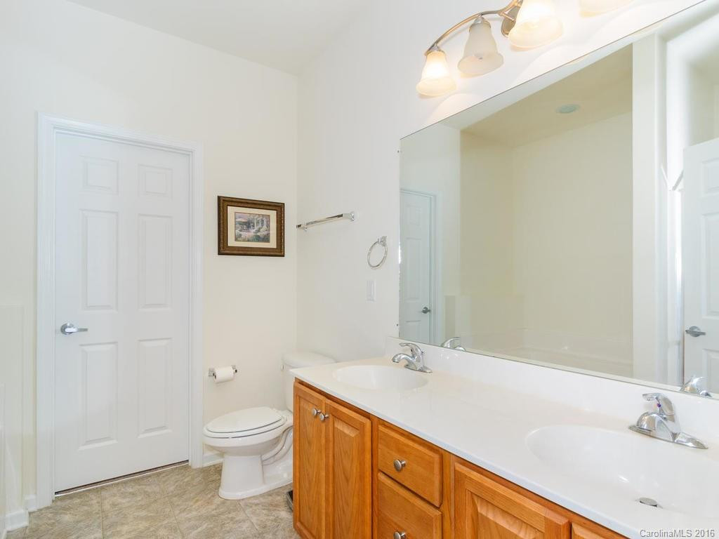 15 Daphne Drive #31 - Photo 16