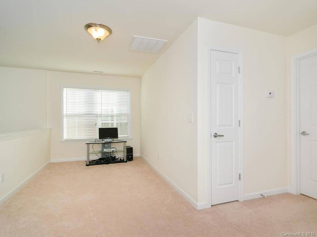 15 Daphne Drive #31 - Photo 22