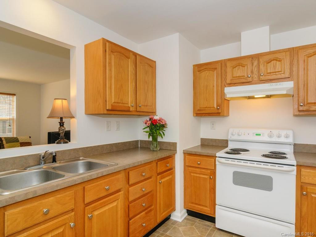 274 Clayton Avenue #A - Photo 4
