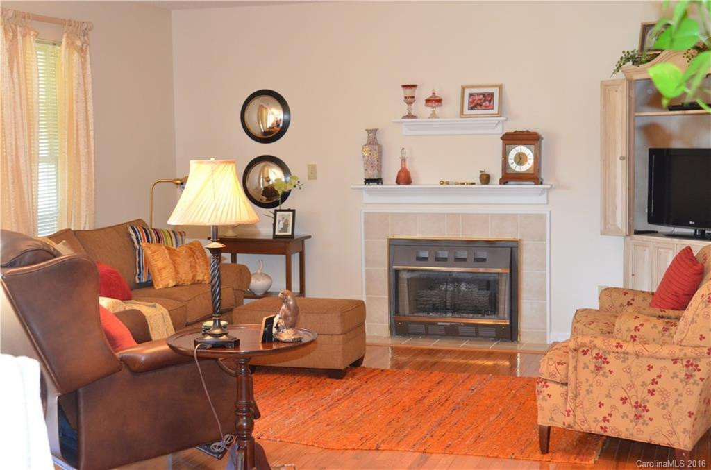 1101 Hyde Park Drive #1101 - Photo 3