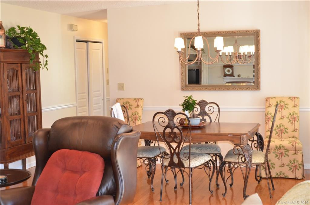 1101 Hyde Park Drive #1101 - Photo 4