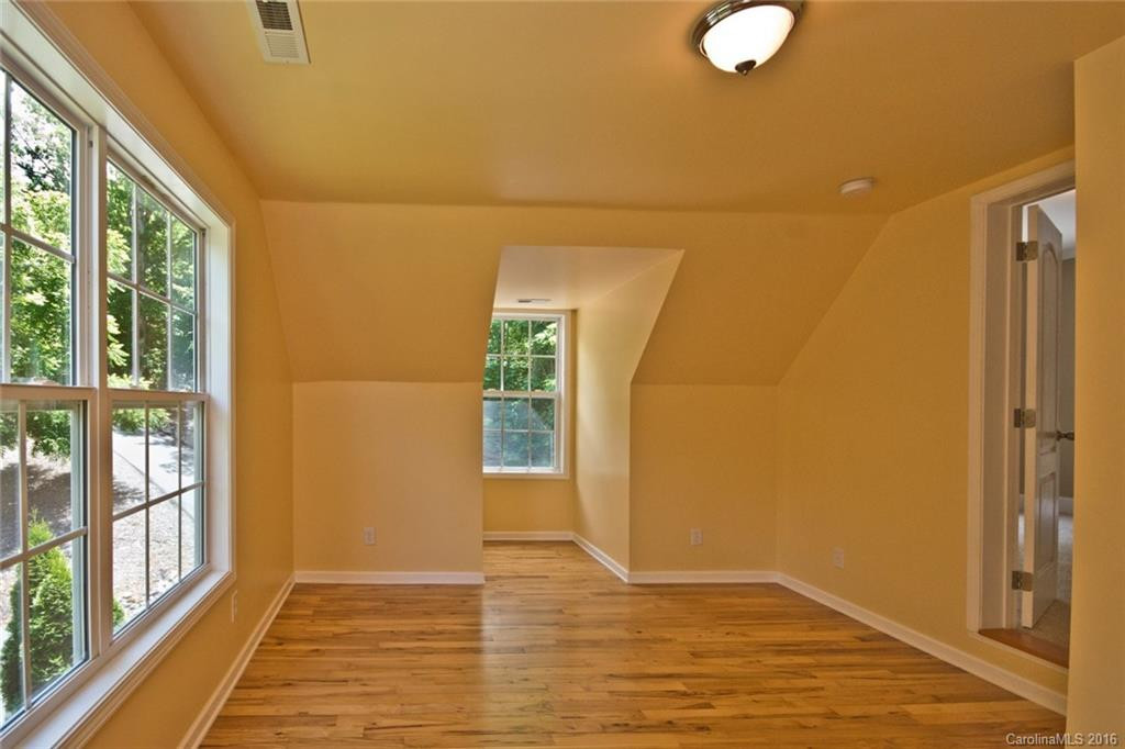 24 Hatfield Hollow - Photo 18