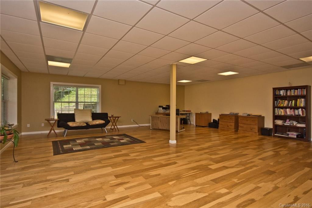 24 Hatfield Hollow - Photo 23