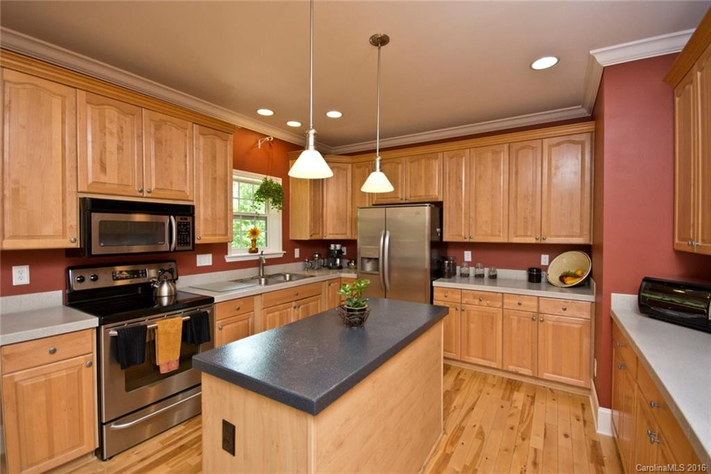 24 Hatfield Hollow - Photo 6