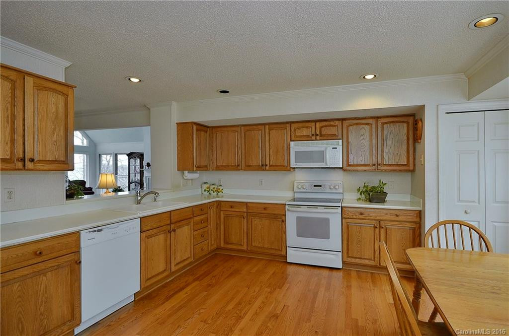 212 Claymoor Court #212 - Photo 10
