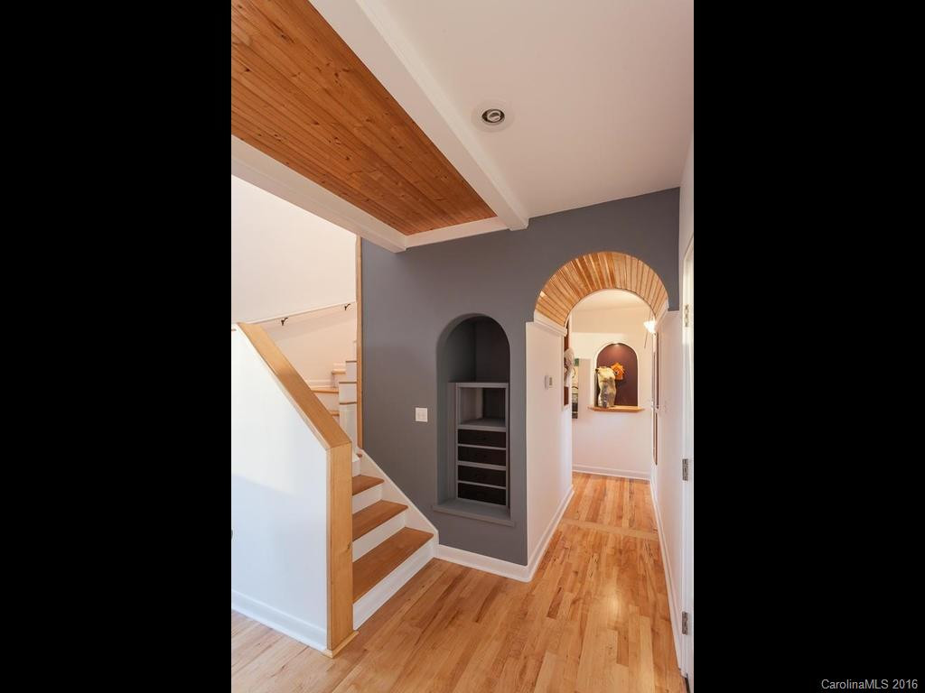 99 College Street - Photo 5