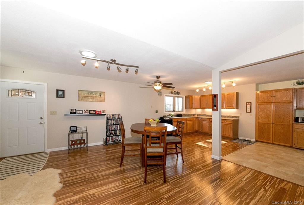 210 Southwood Court - Photo 6