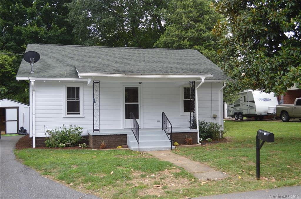 135 Killian Street - Photo 2