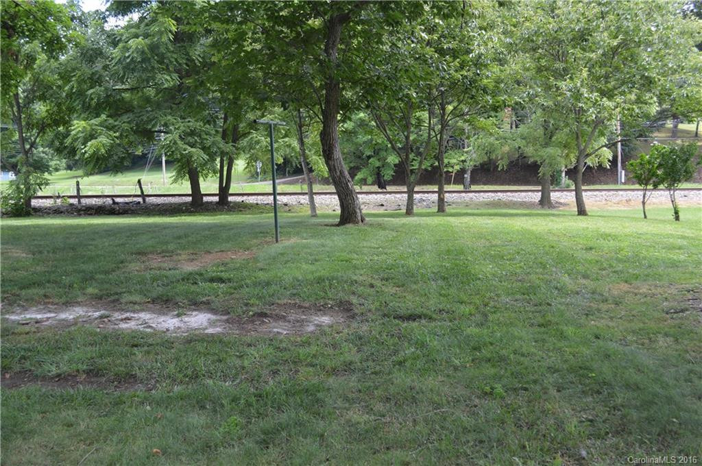 135 Killian Street - Photo 4