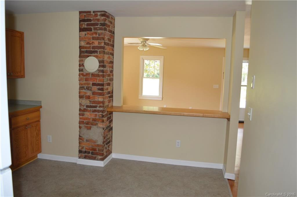 135 Killian Street - Photo 6