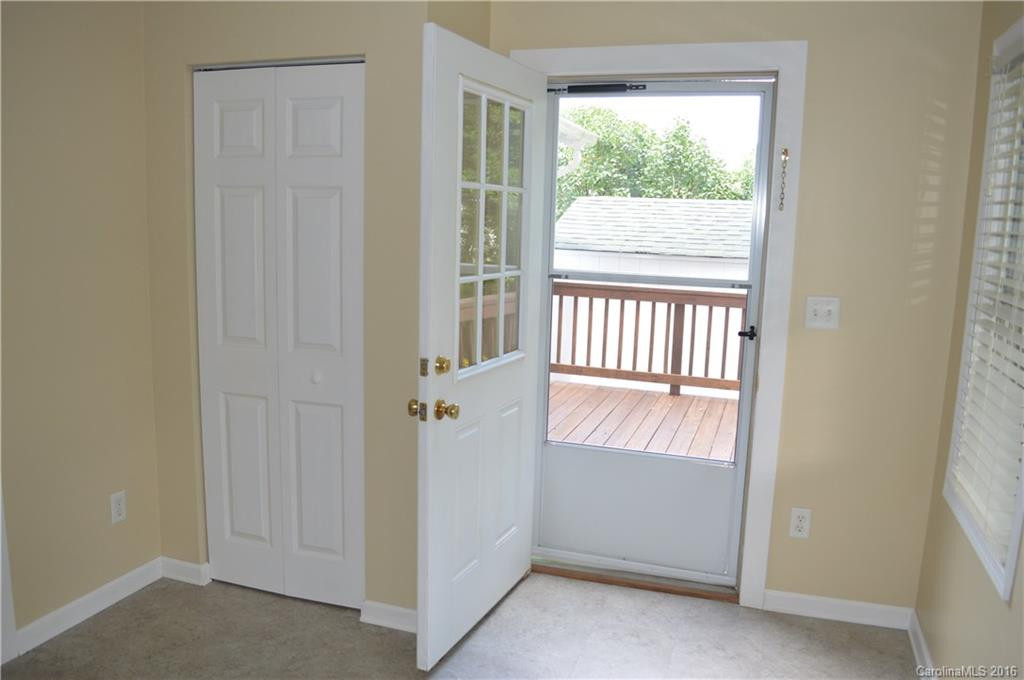 135 Killian Street - Photo 9