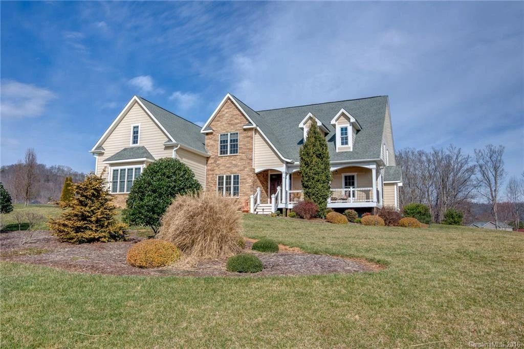 9 Cedar Bluff Court