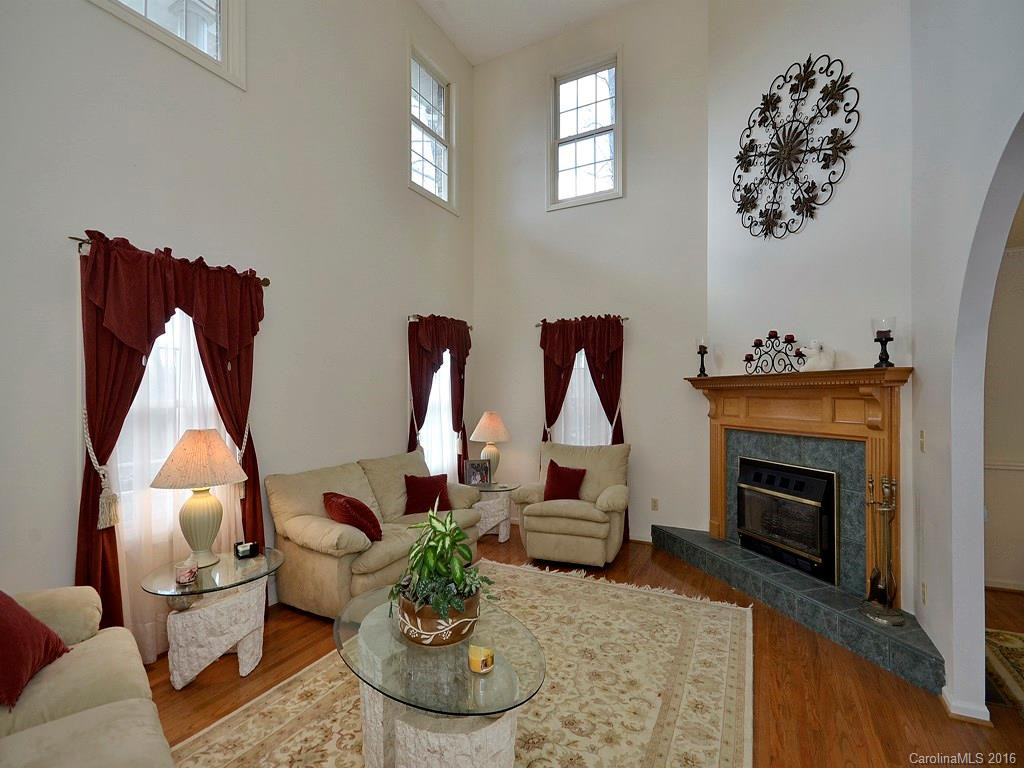 326 Sweetwater Hills Drive - Photo 3